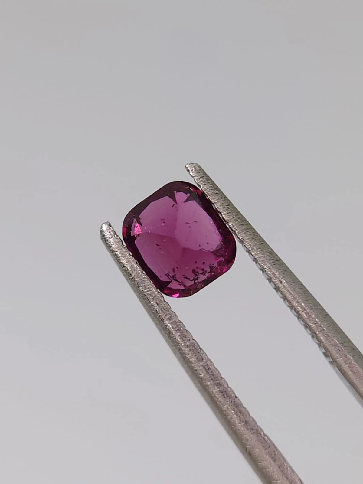 0.98ct Natural Umbalite Garnet from Malawi — view 4